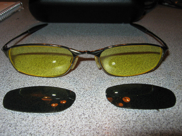 Oakley Straight Line 4.0 Wire Sunglasses 11-732 New Polarized in Other in City of Toronto - Image 4