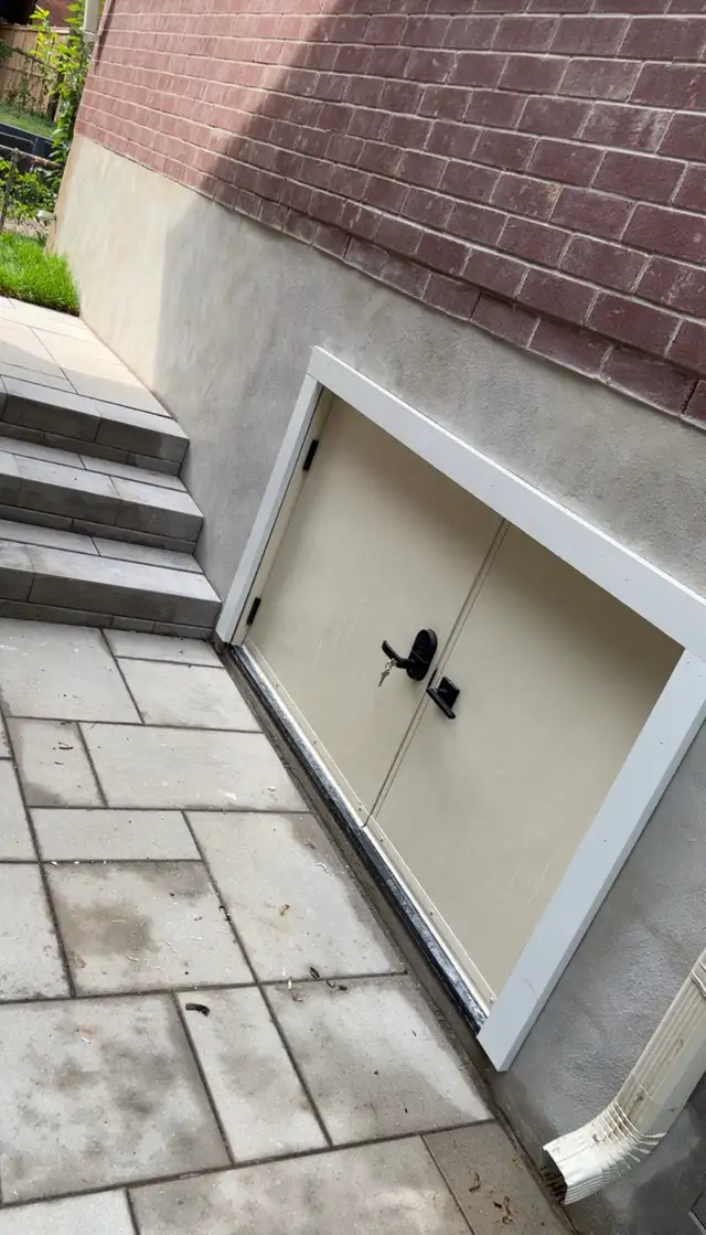 Garage & Concrete Floor Painting in Painters & Painting in City of Toronto - Image 10