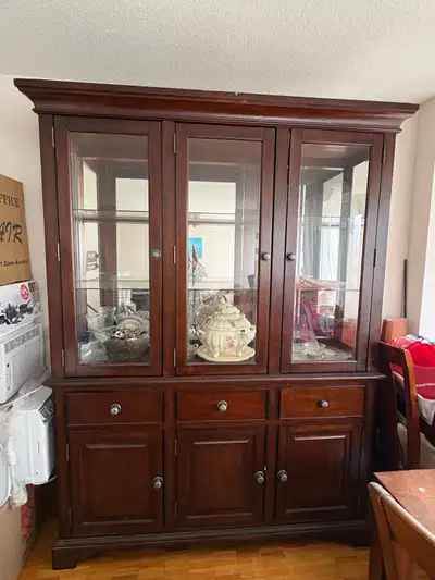 Vaisselier / China Buffet, View more