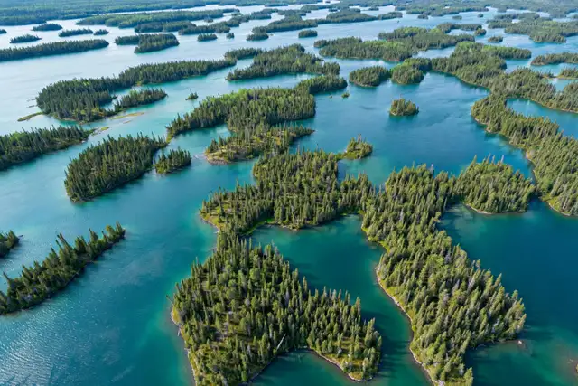 Kenora Video: Lake of the Woods & Lodges $200/hr