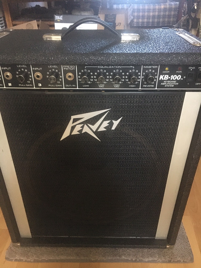 Peavey KB 100 3Channel 1x15" Keyboard Amp 65 watts RMS Amps & Pedals