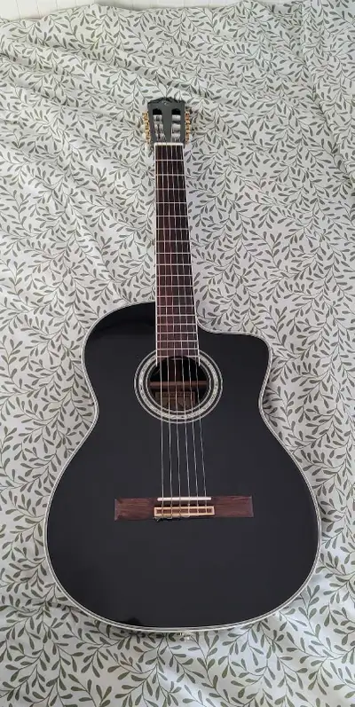 Takamine TC132SC  BLK  Nylon-String Cutaway Acoustic-Electric Gu, View more