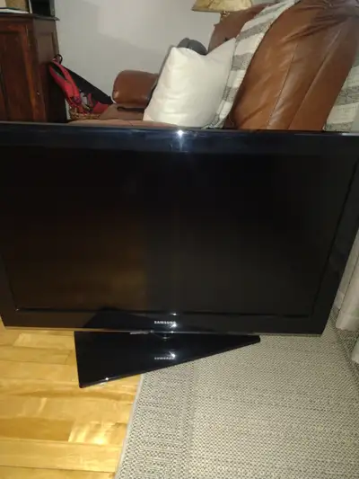 Tv Samsung 45 pouces très bonne état, View more