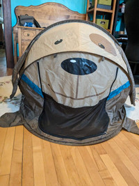 Pop up dog tent