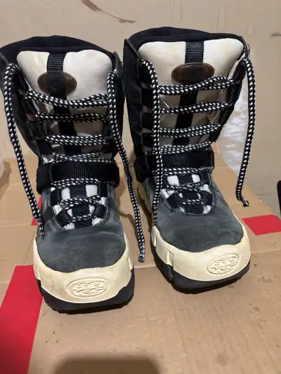 WOMEN’S SNOWBOARD BOOTS, View more