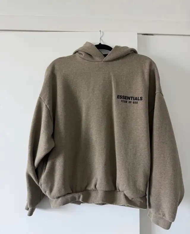 Fear of God Essentials Sweater Size Small  in Men's in Winnipeg - Image 2