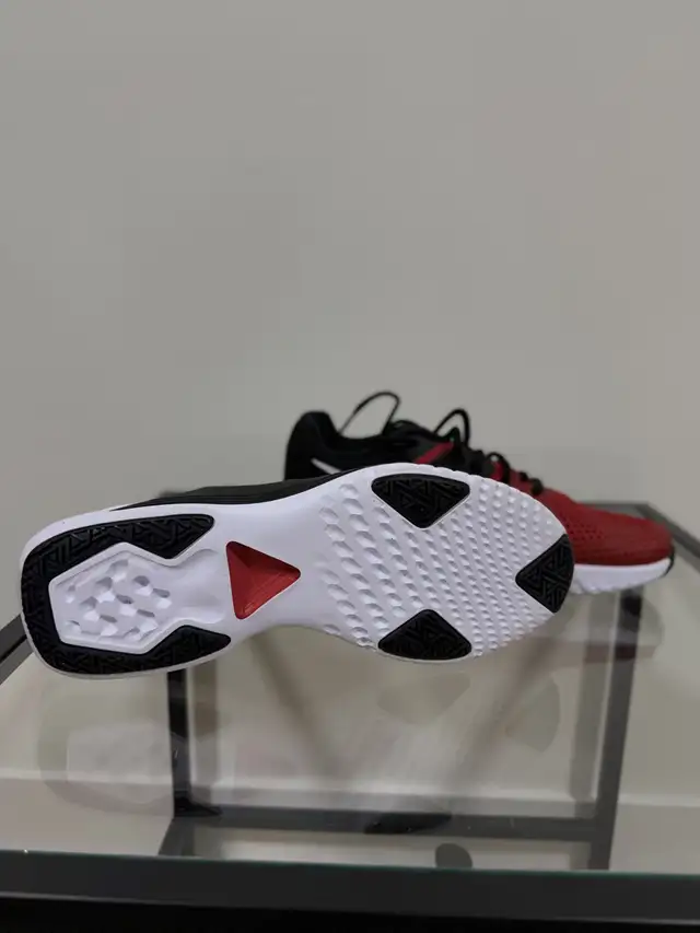 Nike Renew Fusion sneakers in Men's in Mississauga / Peel Region - Image 4