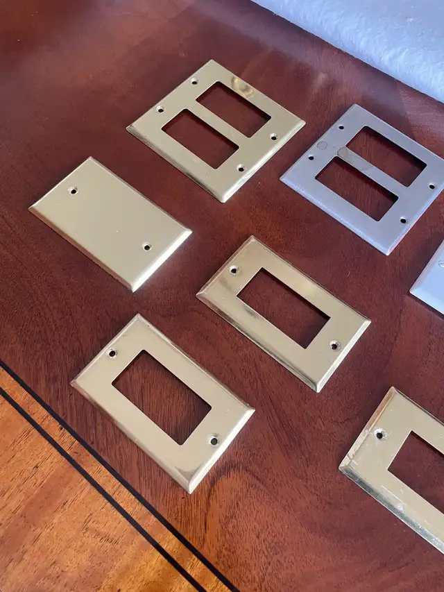 Silver & Gold Outlet Covers63008306132993121