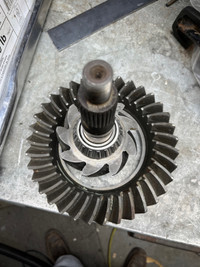 Ford 9” ring and pinion 3.89 