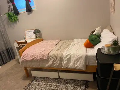 Available August 1st furnished bedroom near Georgian College.