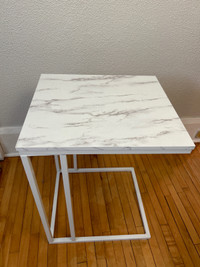C shape end table - white marble 