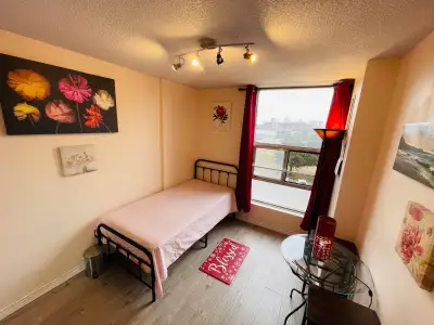 PRIVATE ROOM FOR RENT SINGLE OCCUPANCY PREFERRED Single / Private Room for rent near Bramalea city c...