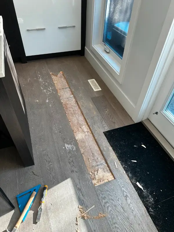 Vinyl &Hardwood floor installation 1.25 $ sqft Vancouver Suborbs62865711146883124
