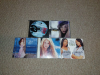 CDs - 5 TOTAL - KELLY CLARKSON JESSICA SIMPSON