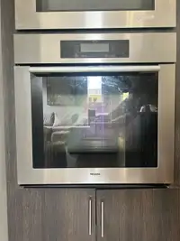 Wall oven 