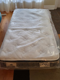 NEW - NEVER OPENED Mattress and Protector - Kingsdown TWIN size