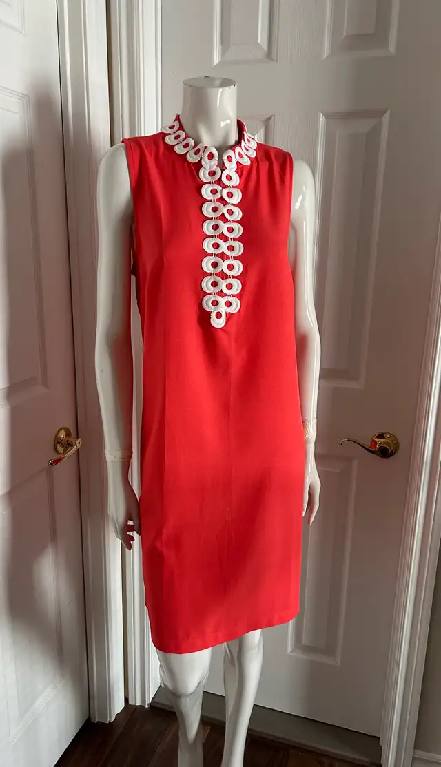**NEW** CORAL-COLORED SLEEVELESS DRESS62866661074433127