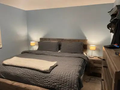 3 bedroom top floor unit separate entrance. Laundry in unit. Spacious open concept, backyard and dec...