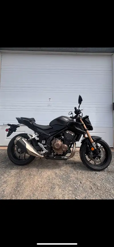 2023 Honda CB500F Financing Available Only 4500 Kms! Just serviced and MVI’d Features: ABS brakes wi...