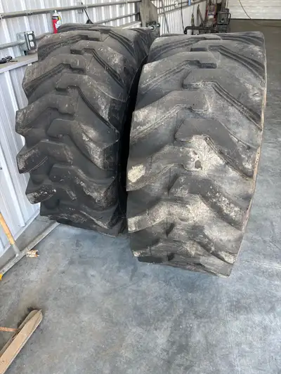 19.5-24 look to be in good shape came with backhoe do not need $500