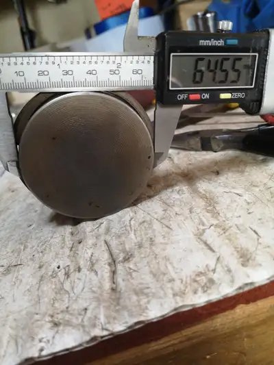 Piston de moteur ????, View more