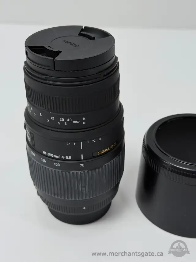 Sigma 70-300mm f4-5.6 DG Telephoto Zoom Lens in Cameras & Camcorders in Brockville - Image 2