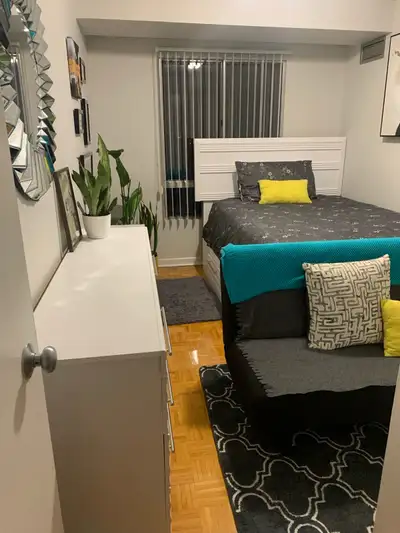 1 Room available. Shared bathroom and kitchen. Near Square One. Available Sept 1.