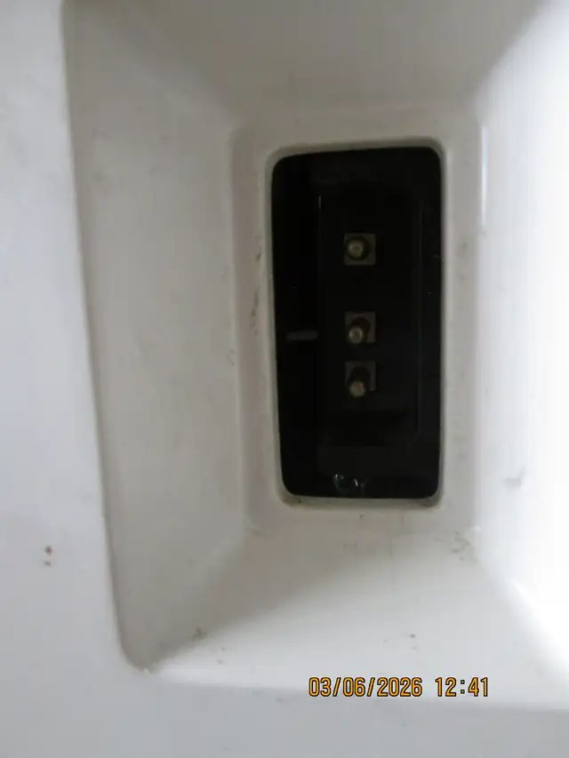 Vintage Kenmore Sewing Machine Foot Pedal Metal Model YC-30-1 in Hobbies & Crafts in Kingston - Image 6