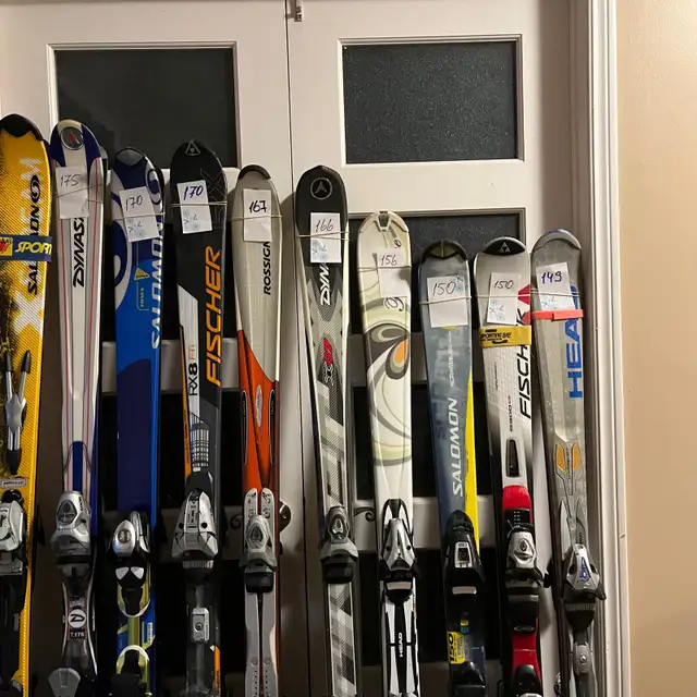 ski with boots in Ski in Markham / York Region - Image 4