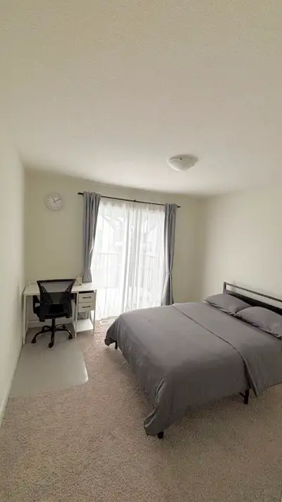 Live in Style Without Breaking the Bank – Ideal for Young Professionals or Students that are quiet,...