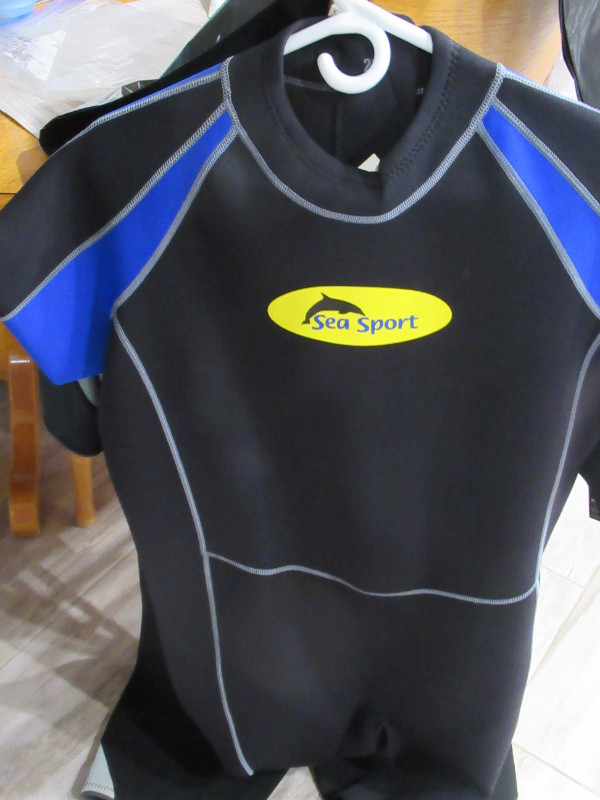 wet suits extra large 25.00 each new in Men's in Oakville / Halton Region - Image 2