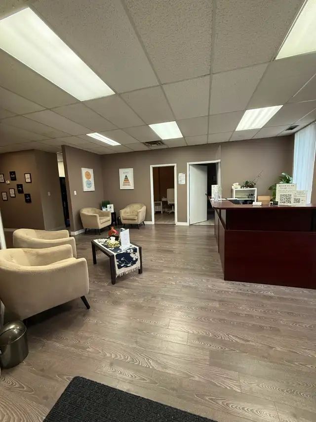 Prime Mississauga Wellness Clinic Offices For Rent in Commercial & Office Space for Rent in Mississauga / Peel Region - Image 2