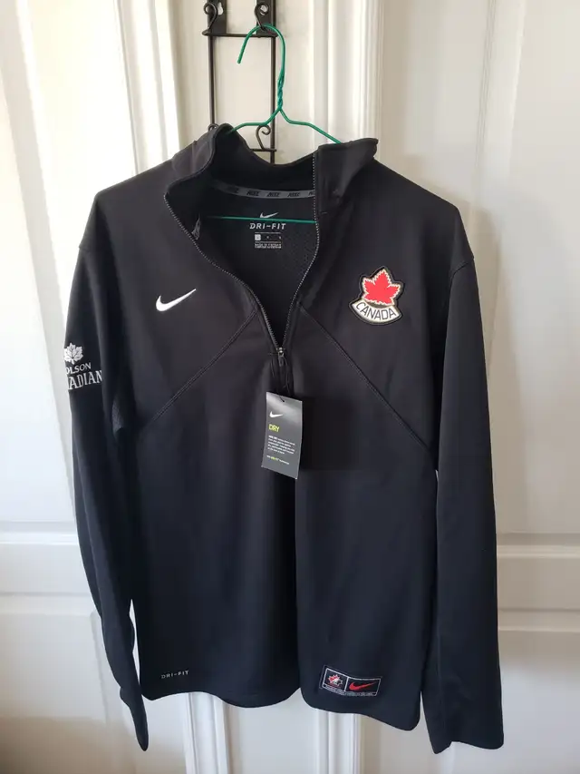 2x NEW NIKE TEAM CANADA HOCKEY AUTHENTIC ZIP TOP FOR SALE! $60 in Hockey in Oshawa / Durham Region - Image 2