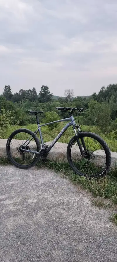 Giant Talon 3, View more