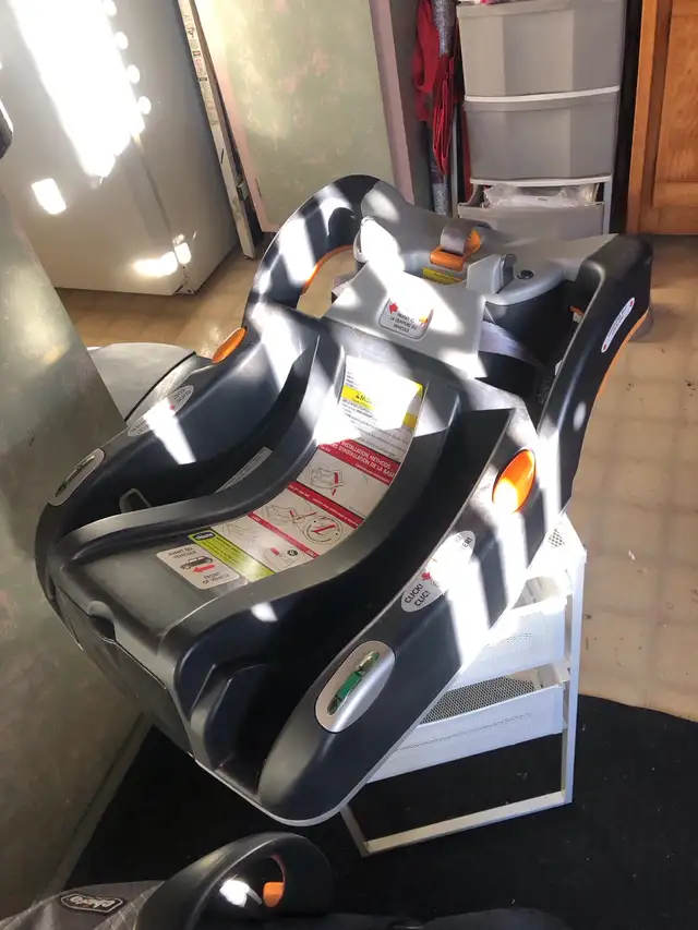 article pour bébé naissant(bassinette,siege d’auto graco, in Multi-item in Longueuil / South Shore - Image 11