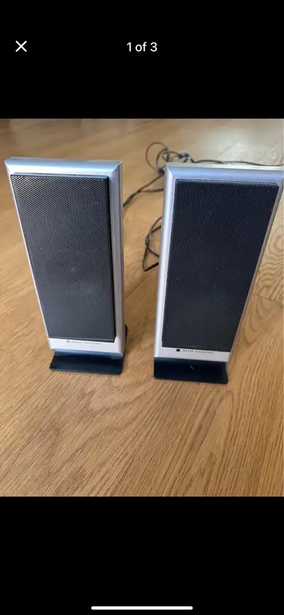 These Altec Lansing computer speakers deliver clear audio and are perfect for enhancing your desktop...