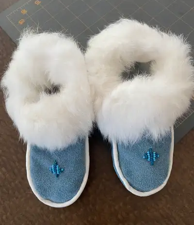 Little Kid’s Slippers - 5.5”, View more