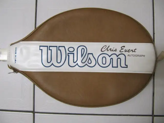 Wilson Chris Evert Autograph Speed Flex Tennis Racket Circ 1960s in Arts & Collectibles in Mississauga / Peel Region - Image 3
