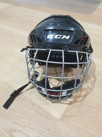 CCM Youth Medium Size Helmet (M) Hockey - Like New