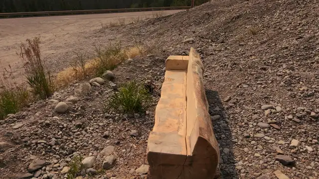 7' Solid sofa style log bench534824157636218884
