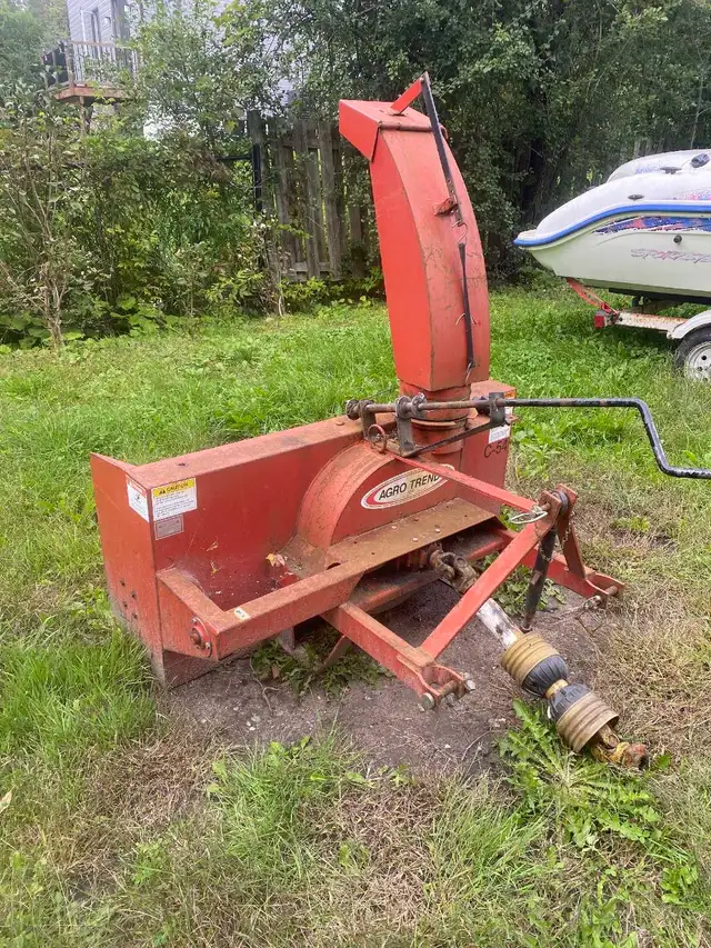 2005 Massey Ferguson GC2310 Tractor Loader Backhoe | Farming Equipment ...