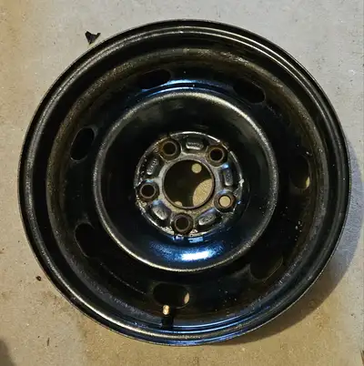 4 steel rims 5 x 114.3 / 16 inch x 6.5 inch and 4 Hubcaps! Get 4 rims for less than the cost of 1 ne...