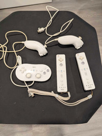 Official Nintendo Wii Controllers 