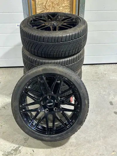 Continental Run Flat Winter Tires 225 / 45 / R18 On American Racing Rims with 5 x 120 bolt pattern U...