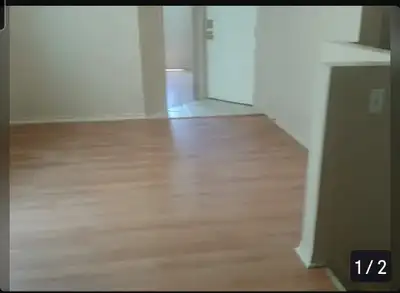 Room in a 3 bedroom apartment. Perfect central location and is close to all amenities (shopping, ent...