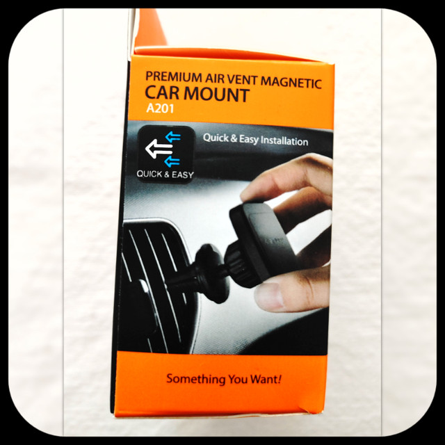 SPIGEN || Air Vent Magnetic Car Mount A201 in Cell Phone Accessories in Abbotsford - Image 2