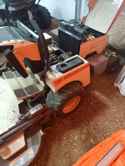 2012 725DT Grasshopper Front Mount Mower, View more
