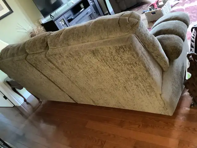 4 piece Ashley living room set in Couches & Futons in Kingston - Image 6