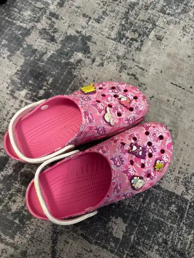 Crocs women’s 11, View more