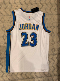 Michael Jordan Wizards White Basketball Jersey (Size L)